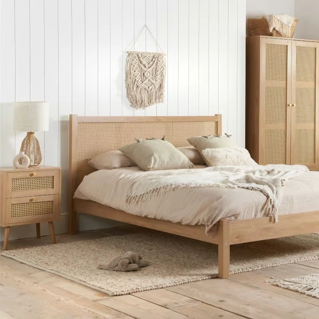 Rawaa Nightstand