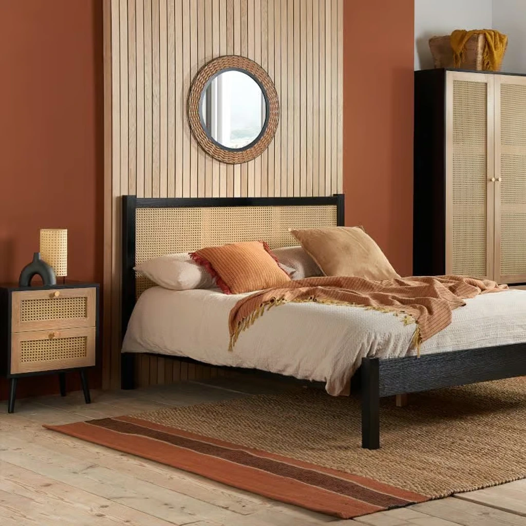 Rawaa Nightstand