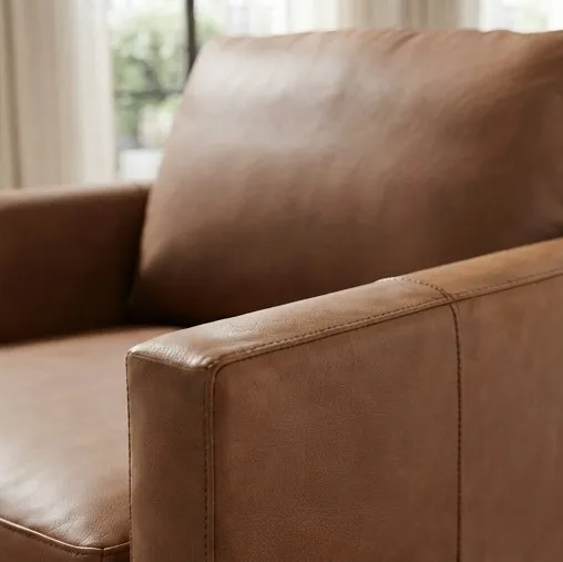 Leo Armchair3.webp