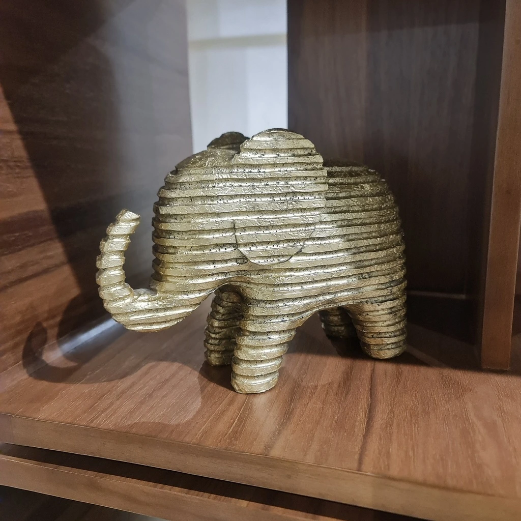 Ello Sculpture.png
