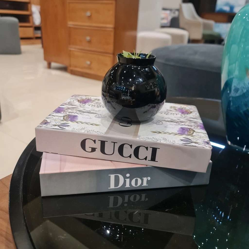 Decorative%20Book%20%28%20Gucci%20%29