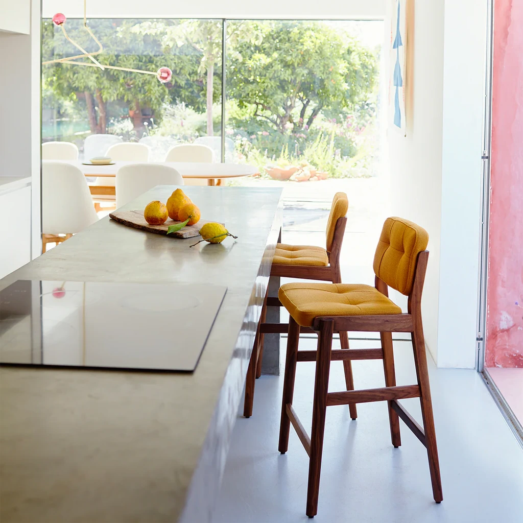 Stool Chair - Linen 03.png
