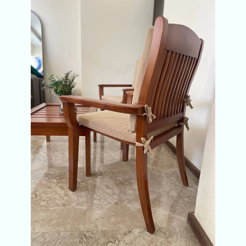 Kemet Armchair.png