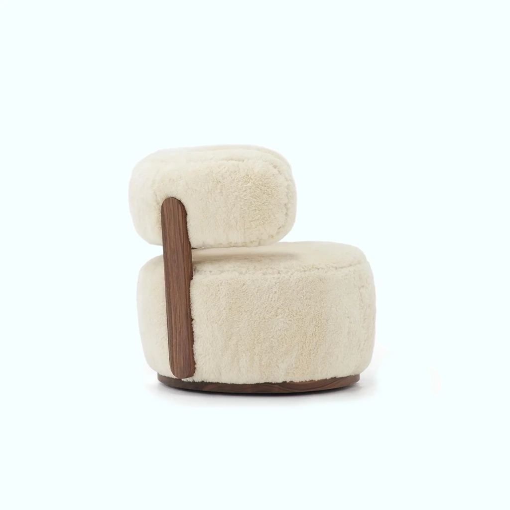 Chair%20-%20Furs%20-%20Beige