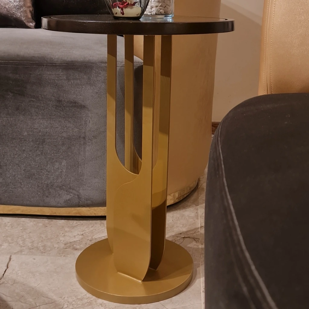Steel%20Side%20Table%20-%20Oak%20Wood%20-%20Brown