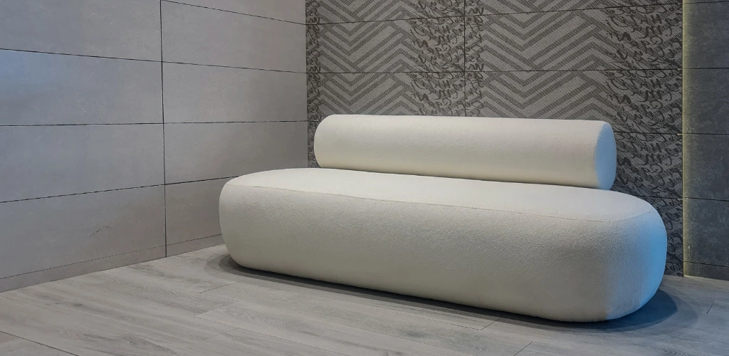 Link Sofa 03.png